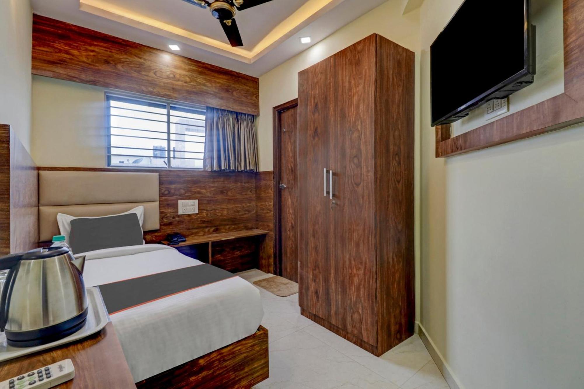 Collection O Karthika Residency Hotel Бангалор Екстериор снимка