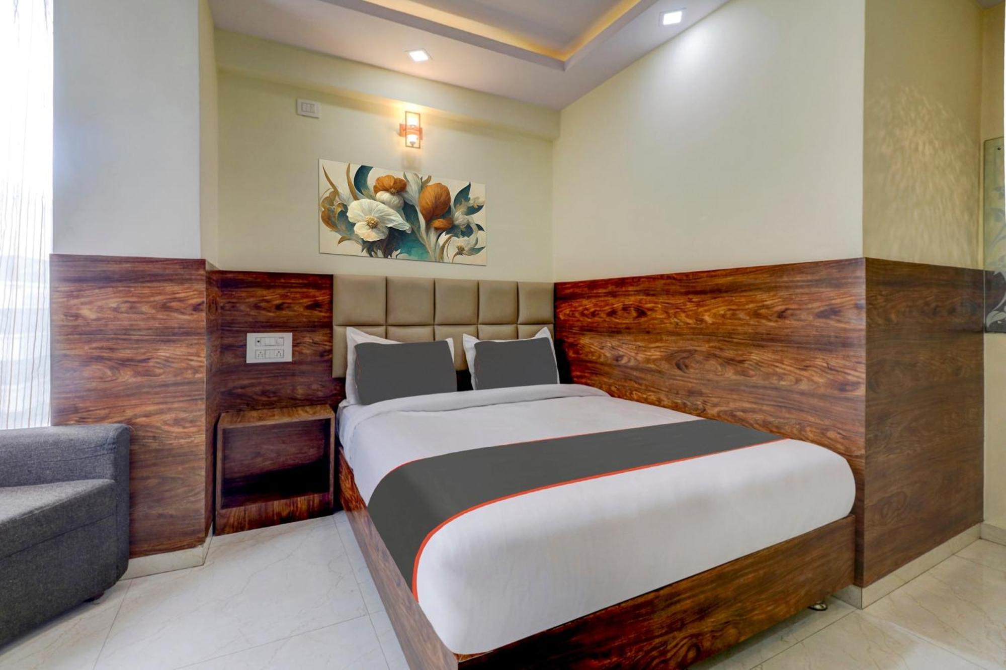 Collection O Karthika Residency Hotel Бангалор Екстериор снимка