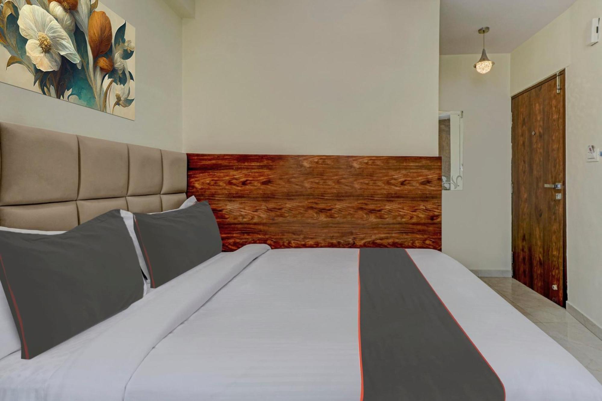 Collection O Karthika Residency Hotel Бангалор Екстериор снимка