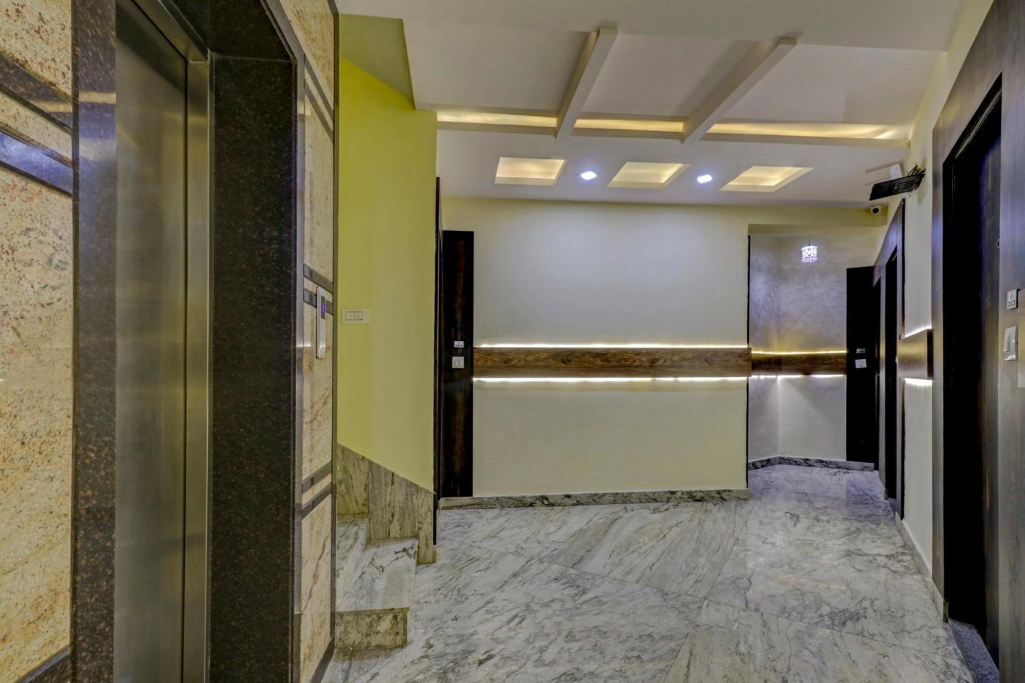 Collection O Karthika Residency Hotel Бангалор Екстериор снимка