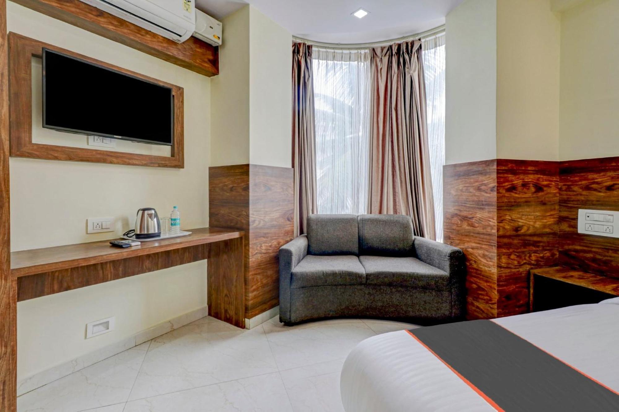 Collection O Karthika Residency Hotel Бангалор Екстериор снимка