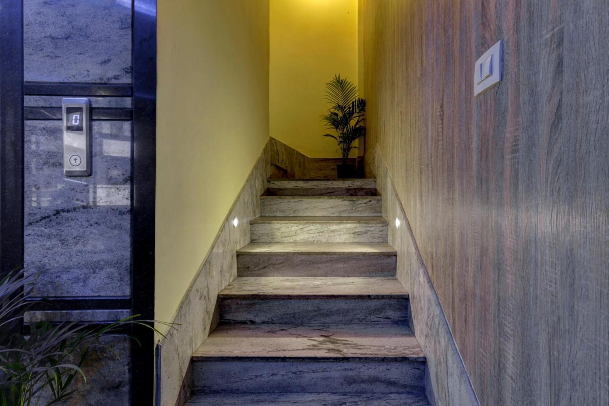 Collection O Karthika Residency Hotel Бангалор Екстериор снимка
